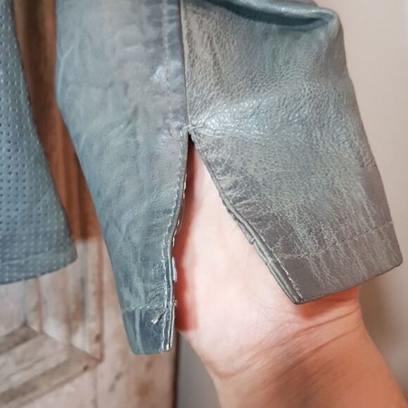 Size 14, NWT Lightweight Bano eeMee grey leather, colour variation due to light - Picture 3 of 12